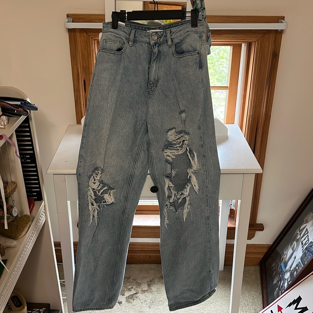 PACSUN 90s BOYFRIEND JEANS — LIGHT DENIM, RIPPED